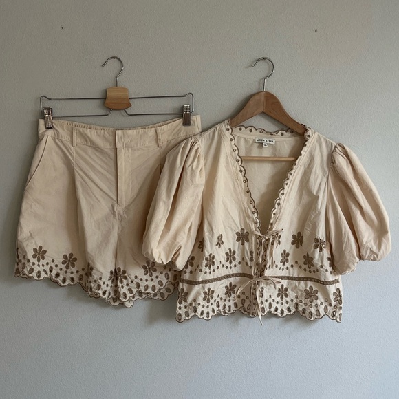 Moon River Eyelet Detail Set: Puff Sleeve Front Tie Top and Shorts in Ivory - Picture 4 of 8